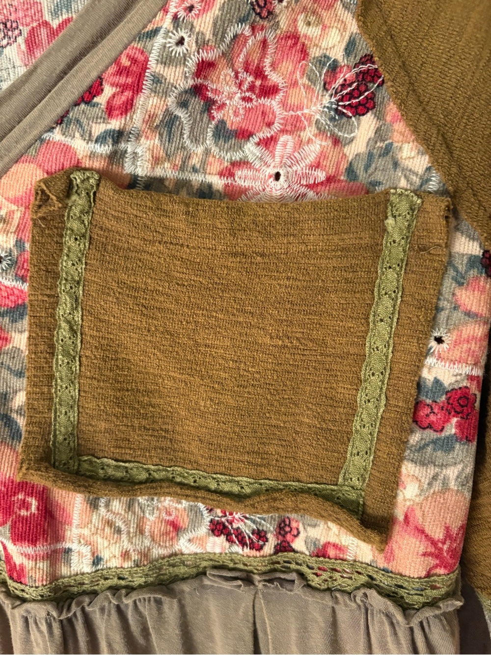 Boutique Romantic Boho Top - Picture 3 of 6